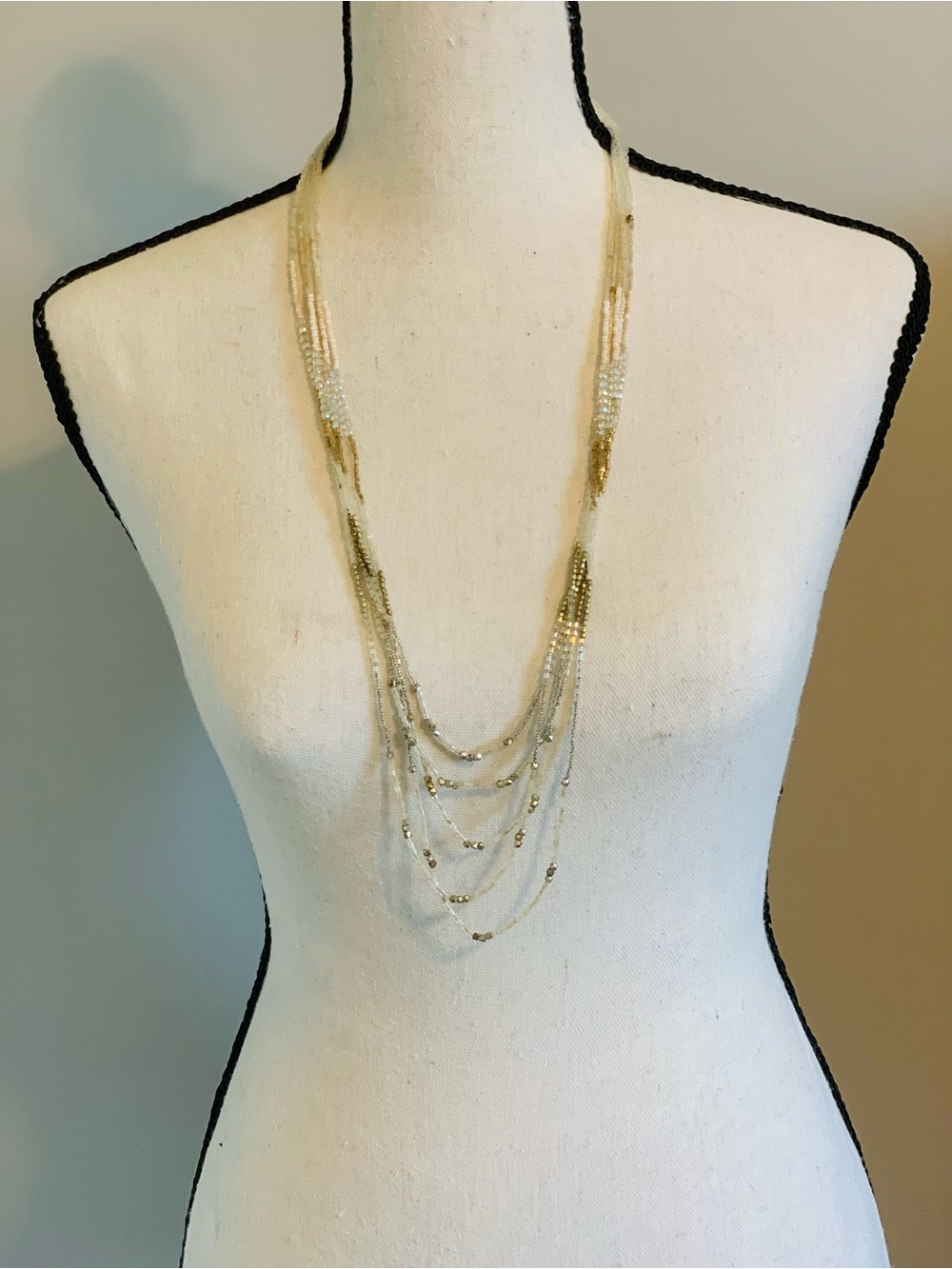 Anthropologie - Layered Seed Bead Necklace in Cream and Gold